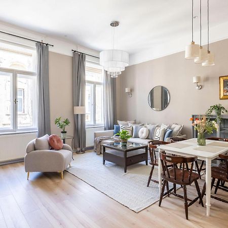 Charming Central Dream Home & Retreat By Prestige Homes Budapeşte Dış mekan fotoğraf